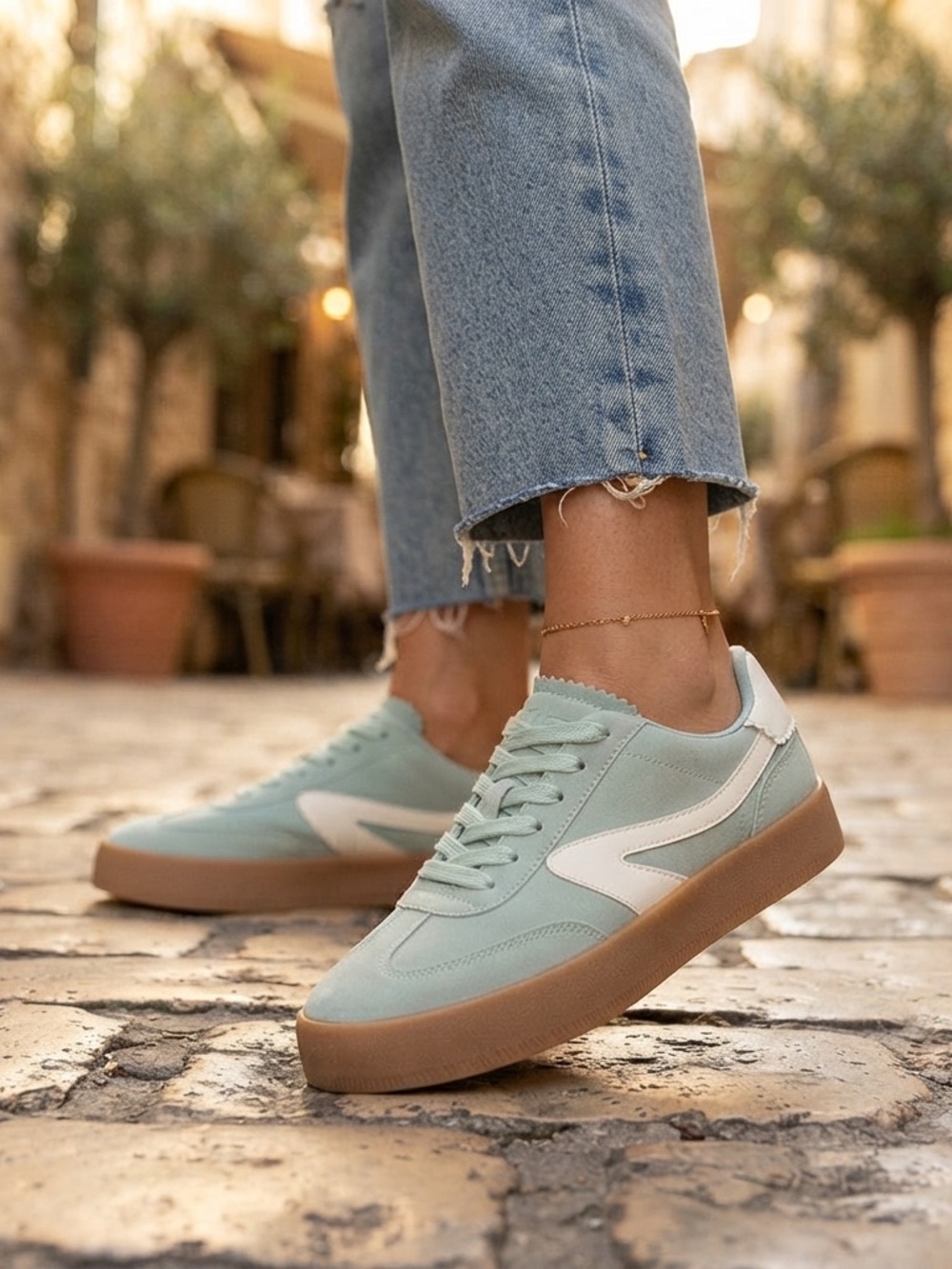 DV by Dolce Vita Russo Faux Leather Platform Retro Lace Up Sneakers Mint Size 8